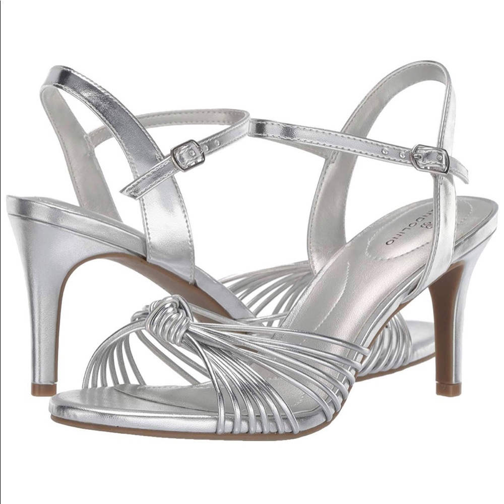 🎉HP 2X🎉SIZE 7.5 Bandolino Jionzo Silver Strap Heels
